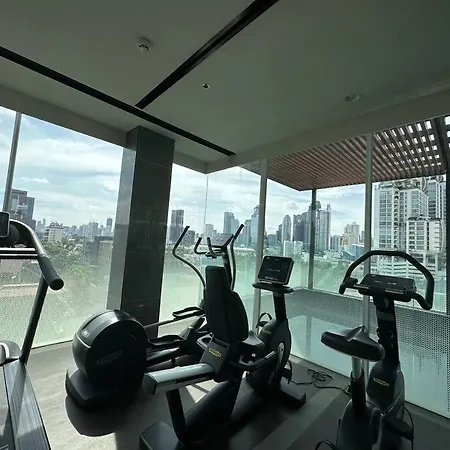 S42 Sukhumvit Wyndham Garden Ekkamai Swimming Gym Apartment Bangkok Exterior photo