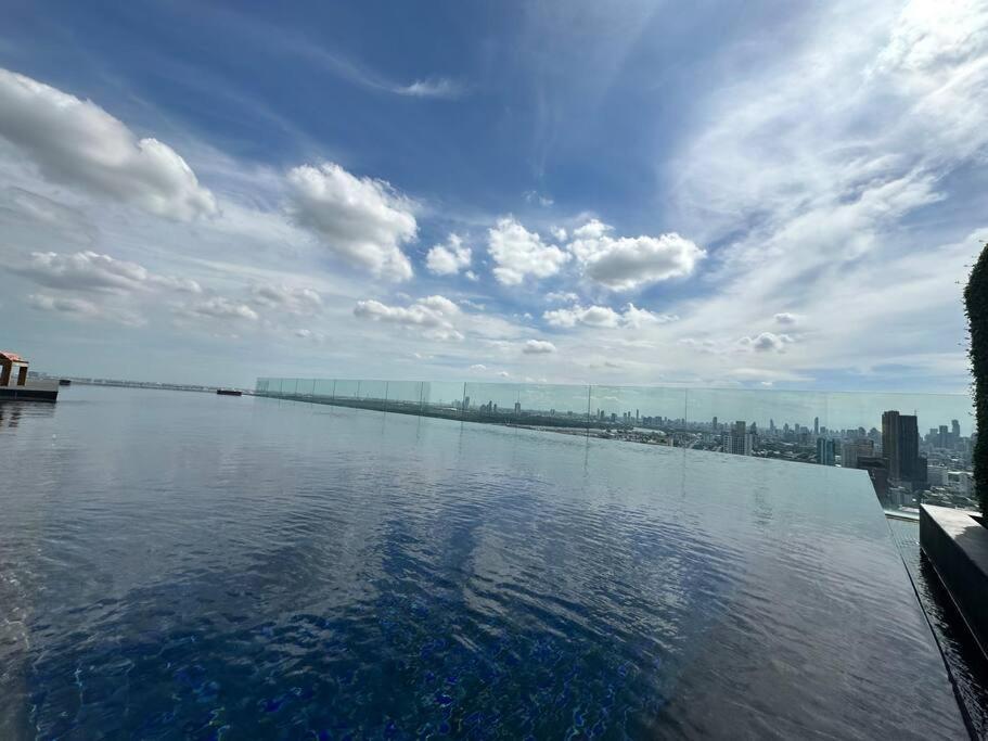 S42 Sukhumvit Wyndham Garden Ekkamai Swimming Gym * กรุงเทพมหานคร