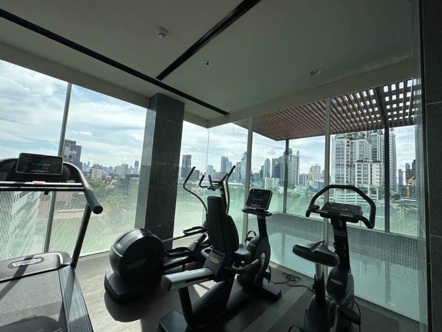 S42 Sukhumvit Wyndham Garden Ekkamai Swimming Gym กรุงเทพมหานคร