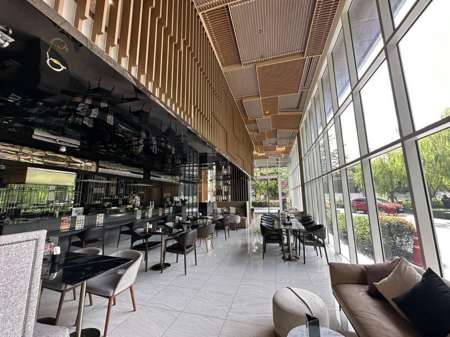 อพาร์ทเม้น S42 Sukhumvit Wyndham Garden Ekkamai Swimming Gym