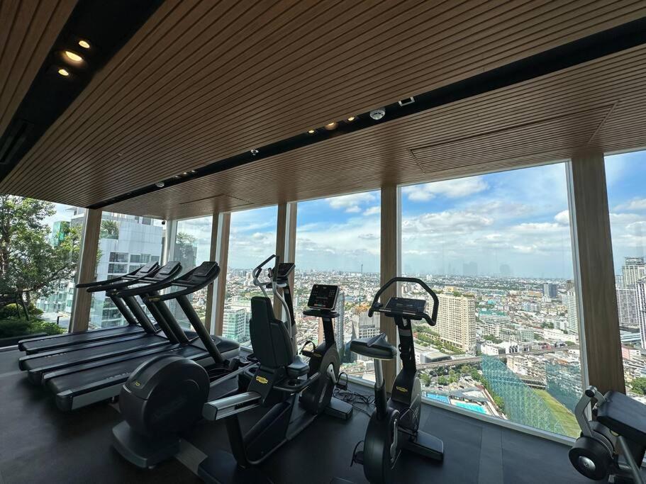 S42 Sukhumvit Wyndham Garden Ekkamai Swimming Gym * กรุงเทพมหานคร